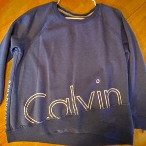 1x Calvin Klein shirt